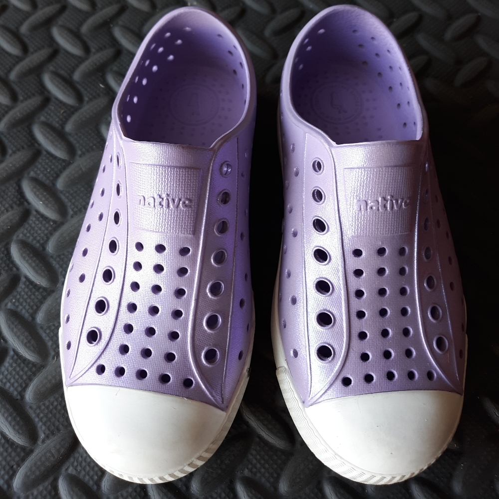 Children's NATIVE slip-ons